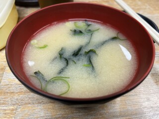 まるはのかつ丼 - みそ汁¥50