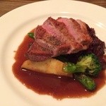 ミノビ - フランス産鴨胸肉のロースト