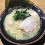 Yokohama Iekei Ramen Miyamoto Shouten - 塩ラーメン