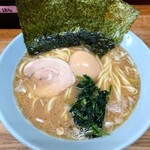 横浜ラーメン はま家 - 