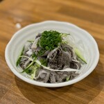 炭火焼肉ホルモンさわいし - センマイ刺し