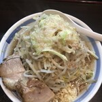 ラーメン豚力 - ニンニク少し、野菜マシマシ、アブラマシ。