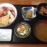 浅草 魚料理 遠州屋 - 海鮮丼