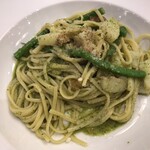 アル マンドリーノ - 「パスタランチ」（1,500圓）に150圓を追加して、パスタは「リングイーネ ジェノベーゼ（インゲンとジャガイモのバジルソース）」。