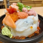 すしONE - 料理写真:デカ盛り海鮮丼プレミアム