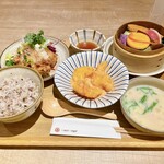 Musi-vege+cafe  - エビマヨチリとおろし竜田揚げ 1180円