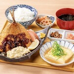수제 오가미 튀김 & 조개 국물 국물 감기 계란 정식