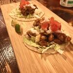 タコヨテ - 基本のチキンコヨーテタコス