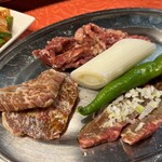 大衆焼肉・ホルモン ムラヤス食堂 - おまかせお肉3種盛り