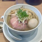 らぁ麺はやし田 岩槻店 - 特製塩らぁ麺(1150円)