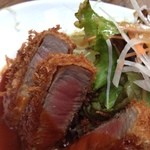 洋食の朝日 - ビフカツアップ