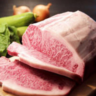 「吟味屋」で取り扱うこだわりの牛肉は、厳選した最高級のお肉。