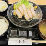 Shiroi Tonkatsu Zenkou - 