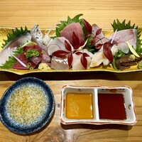 George - 刺身盛り合わせ