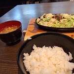 豚とん亭 - 「ライス」「スープ」はおかわり自由