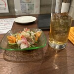 ハマチョウ - ウーロンハイと野菜のピクルス