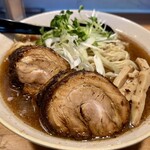 ボニート・ボニート - 醤油あらびき980円 豚煮300円 中盛り180円