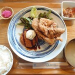 博多唐揚げ もんどりあん - チーズメンチカツ定食920円