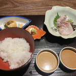 割烹 隆 - 隆おまかせコース２４２００円。鯛茶漬け。天然物の鯛は絶妙な寝かせで、鮮度も旨味も存分に感じられます。ゴマダレとマッチして、御飯が何膳でも食べられます。明日から頑張ります笑