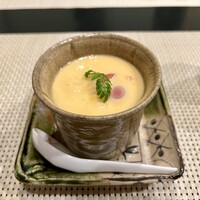 伊万栄 - 