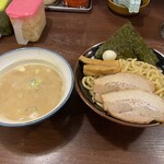 横浜家系ラーメン 喜多見家 - 