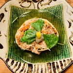 おでん居酒屋 三幸 - セコガニはそんなに好きじゃないけど、こうして盛ってくれると絶品で食べ応え有り有り。あちらでは香箱ガニと呼ぶらしい。