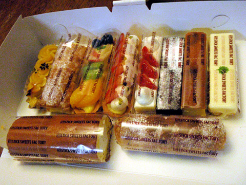 スティックスイーツファクトリー エミフルmasaki店 Stick Sweets Factory 古泉 ケーキ 食べログ
