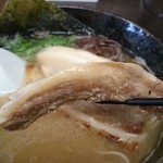 喜奴屋 - 軟らか肉厚チャーシュー。