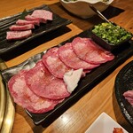 焼肉 小次郎 - 