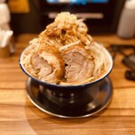 ラーメン☆ビリー - 料理写真:【300g】味噌ラーメン　ニンニク少なめ　カラメ　野菜マシ