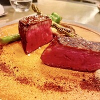 あもん ヨコ - ステーキ断面綺麗すぎ✨