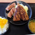 大谷パーキングエリア(上り線)フードコート - ハムカツ アジフライ定食