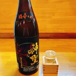 Mannaka Tsururu - 神聖　超辛口　特別純米原酒