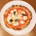 Cucina italiana&Pizzeria ZUCCA - ごだわりの平日限定ランチ 1200円 の邪道のマルゲリータ