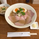 貝と地鶏だしのらぁ麺 ちょろ - 