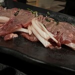 日本の酒と馬の肉 ウマ○ - 