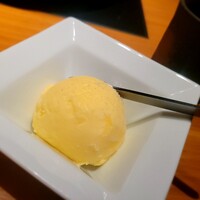 しゃぶしゃぶ すき焼 極上ステーキ兜 - 