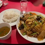 南海飯店 - かたい焼ソバ＋ライス