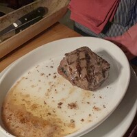 カルネジーオ イースト - 