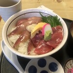 寿司吉 - まぐろ、ぶり漬け丼 1,200円税込