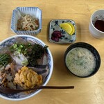 花房 - 古事記ウニ入丼 2400円