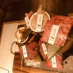 上野 和牛焼肉 USHIHACHI 極 - 