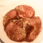 上野 和牛焼肉 USHIHACHI 極 - 