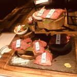 上野 和牛焼肉 USHIHACHI 極 - 