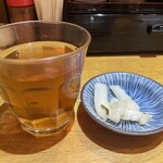 Tonkatsu Aoki - お茶と漬物