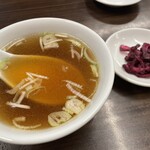 佐野金 - チャーハン850円につくスープ