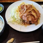 菱田屋 - 豚肉生姜焼き定食