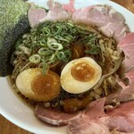 近江熟成醤油ラーメン 十二分屋 - 