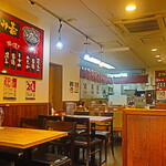 Yokohama Ie Keira-Men Hongo Uya - 店内