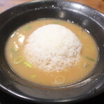 Yokohama Ie Keira-Men Hongo Uya - ライスをスープへドボン